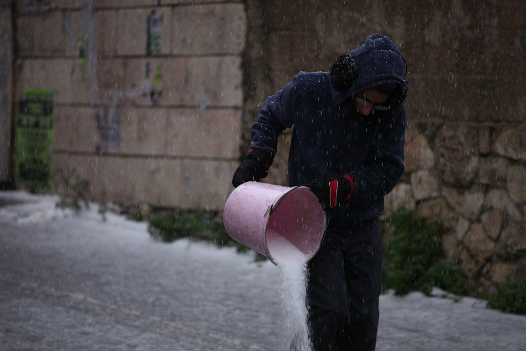 תמונות: הירושלמים מחכים לשלג