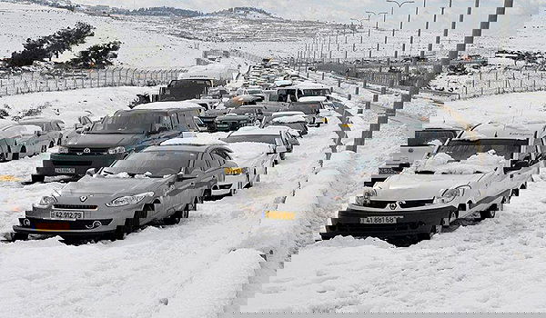 במשטרה ממליצים לנהגים: אל תתקרבו לכביש 1 ו-443