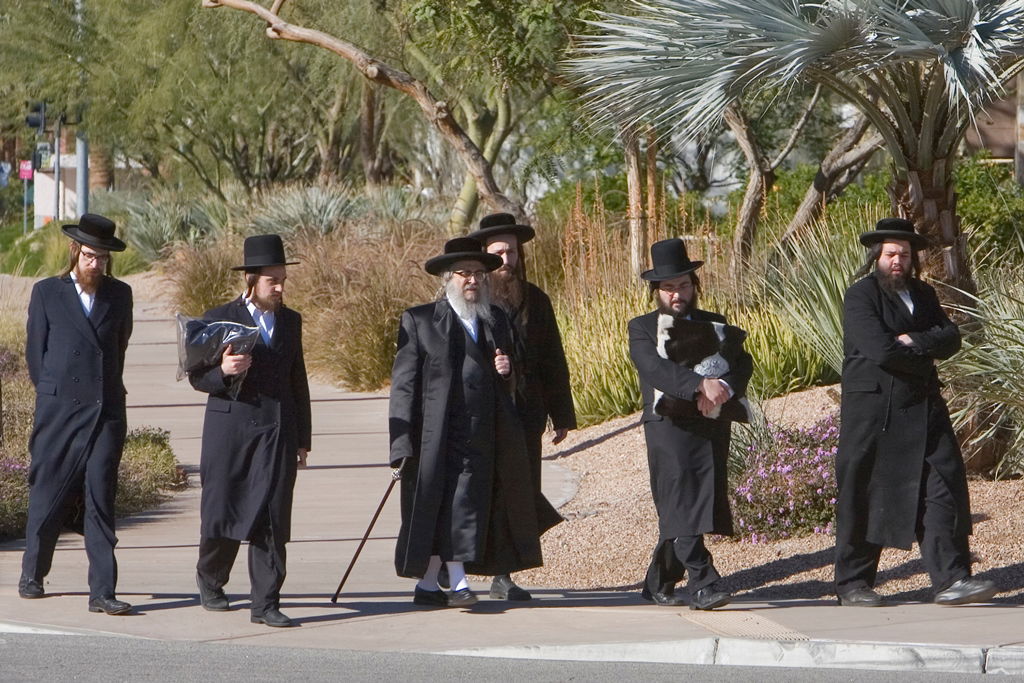 בגלל הקור בניו יורק: האדמו"ר מסאטמר נופש בקליפורניה • תיעוד