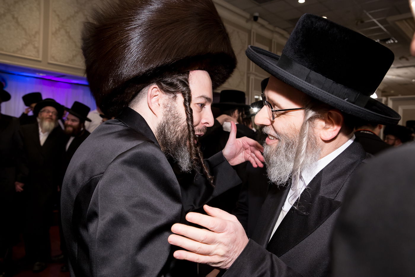 תיעוד: חתונת בת רבי משה לעווי עם בן הרה"צ מסאקהל