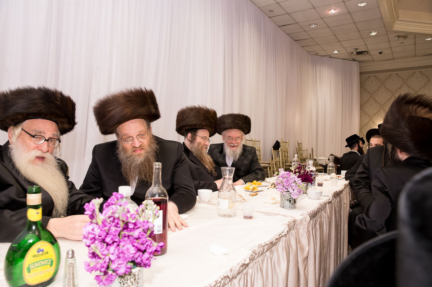 תיעוד: חתונת בת רבי משה לעווי עם בן הרה"צ מסאקהל