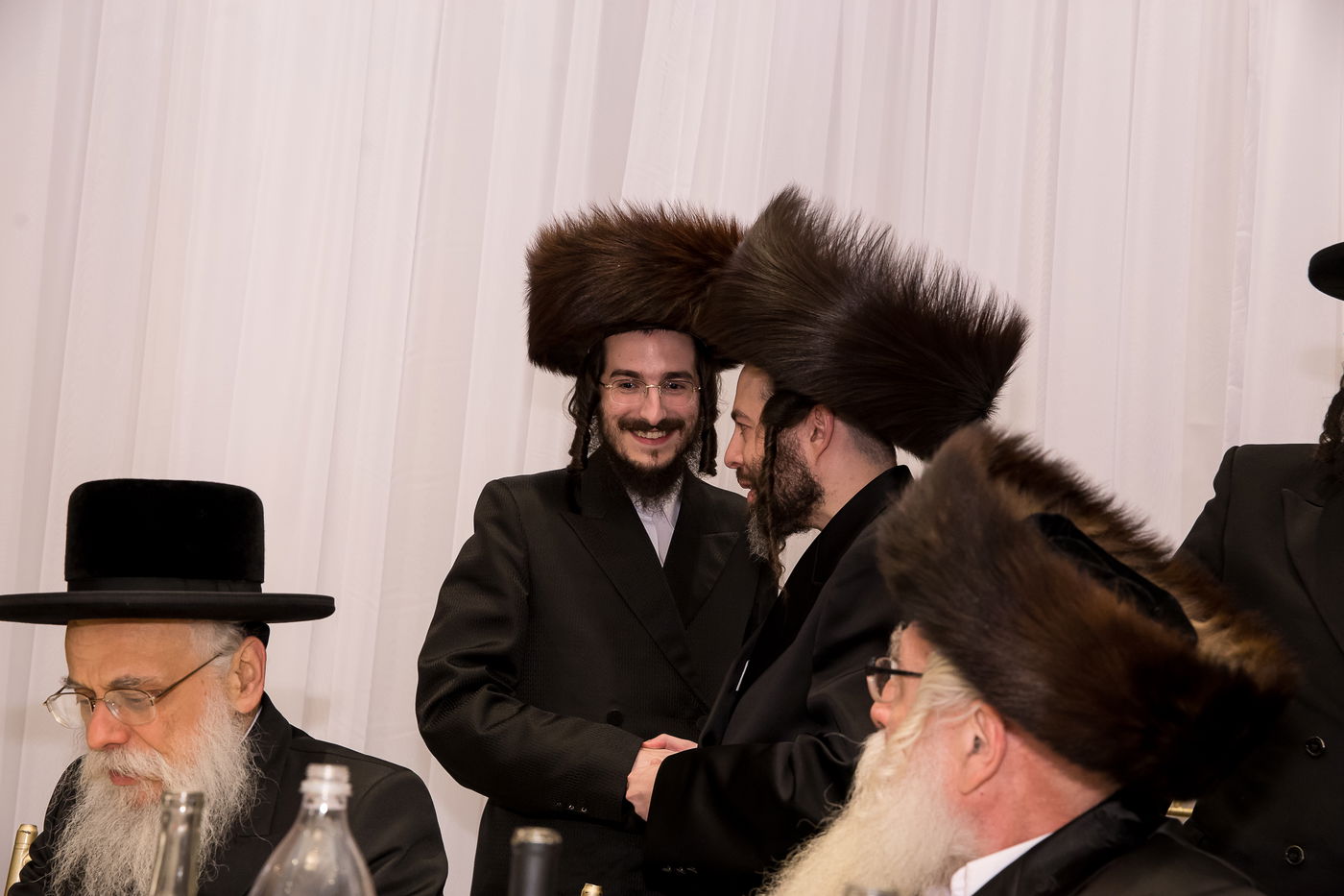 תיעוד: חתונת בת רבי משה לעווי עם בן הרה"צ מסאקהל