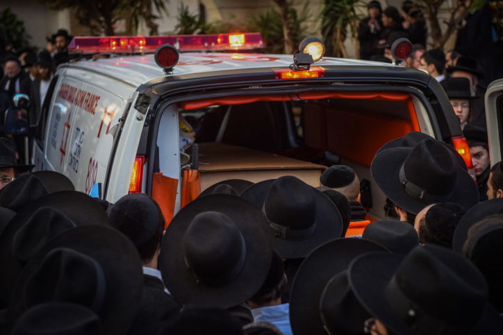 מאות בהלווית הקדוש יואב חטב הי"ד שנרצח בצרפת