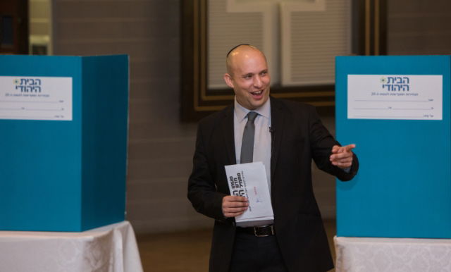 נפתלי בנט מצביע, אתמול