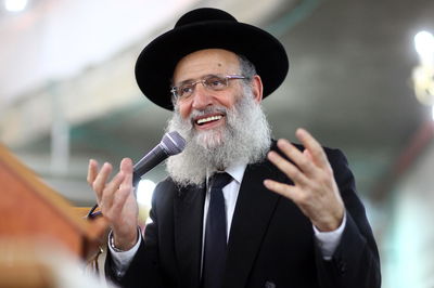 פרשת וארא: הרב ראובן אלבז בשיחה לגולשי "כיכר השבת"