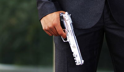 רבה של בלגיה נגד מתן נשק לרבנים: "סכנה של ממש"