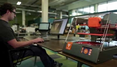 צפו: להדפיס מזל"ט בלחיצת כפתור