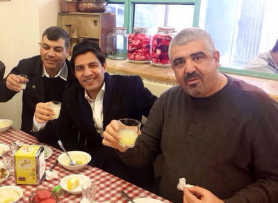 לחיאני, חסידים ובכר