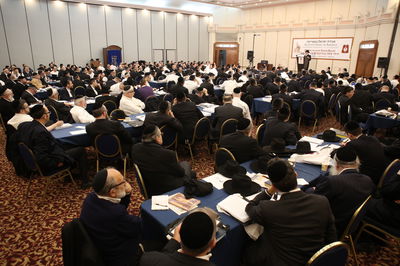 תיעוד: פתיחת 'ירחי כלה' של אגודת ישראל באמריקה