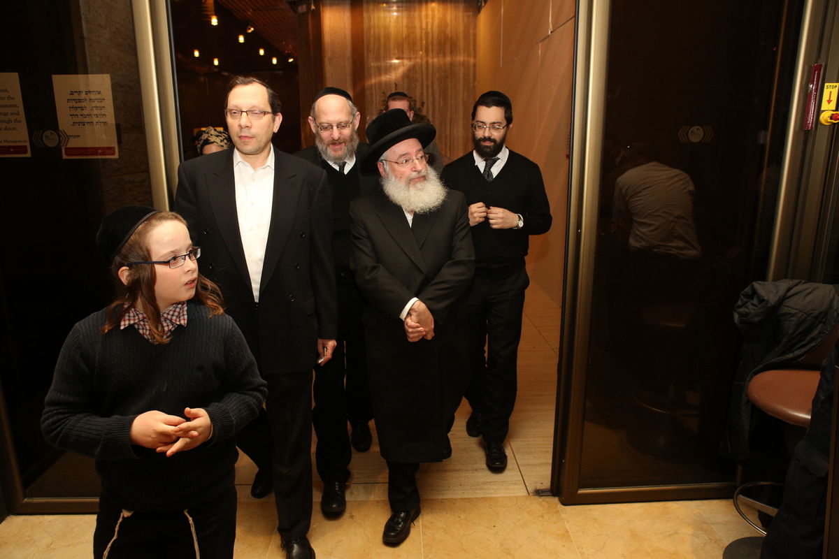 תיעוד: פתיחת 'ירחי כלה' של אגודת ישראל באמריקה