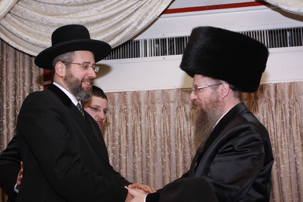 גלריה: יו"ר ועד הישיבות חיתן, ראשי הישיבות באו לאחל מזל טוב