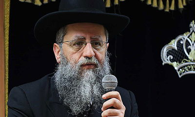 הגאון רבי דוד יוסף: "אין לנו שום דבר נגד הכיפות הסרוגות"