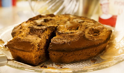 חלומית. עוגת שוקולד במילוי נוגט לשבת