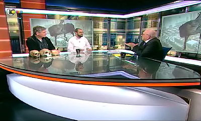 בעקבות האלימות בפוניבז': ירון לונדון נזכר בביקור בדירת הרב שך • צפו