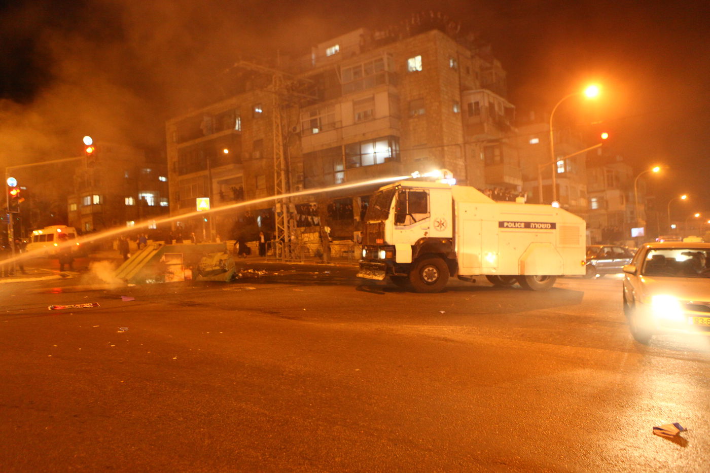 גלריה: עשרות הפגינו ב"כיכר השבת" נגד מעצר העריקים מפוניבז'