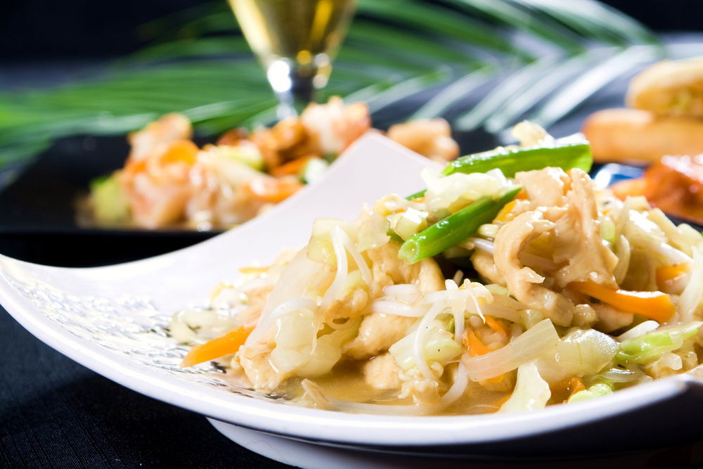 סלט עוף קר ומרענן לבוקר של שבת