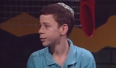 צפו: עמית סגל הילד מראיין את רון פונדק