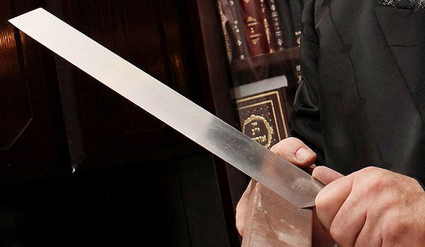 14 כתבי אישום: 'השוחטים' קיבלו מיליון ש"ח שלא כדין