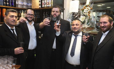 גלריה: מי הגיע להשקת הספר על משה אבוטבול?