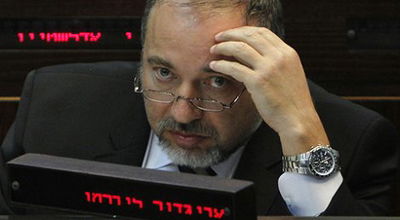 הבטחת הבחירות של ליברמן: "חוק לימוד שחמט חובה"