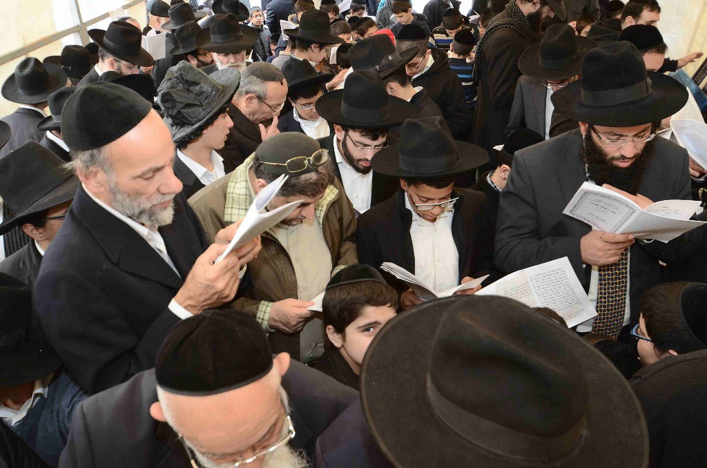 גלריה: הילולת המקובל רבי ניסים פרץ זצ"ל