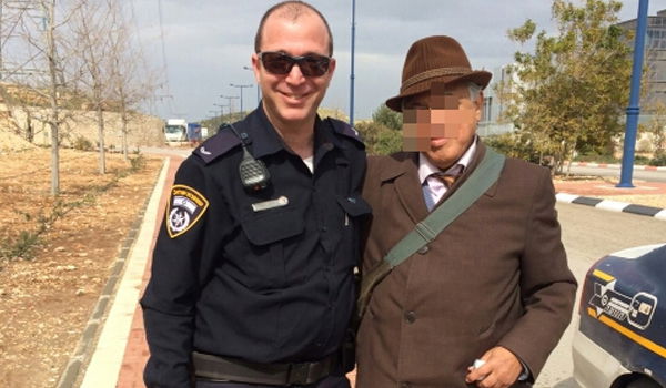 בן 72 שכח באוטובוס 200 אלף שקל