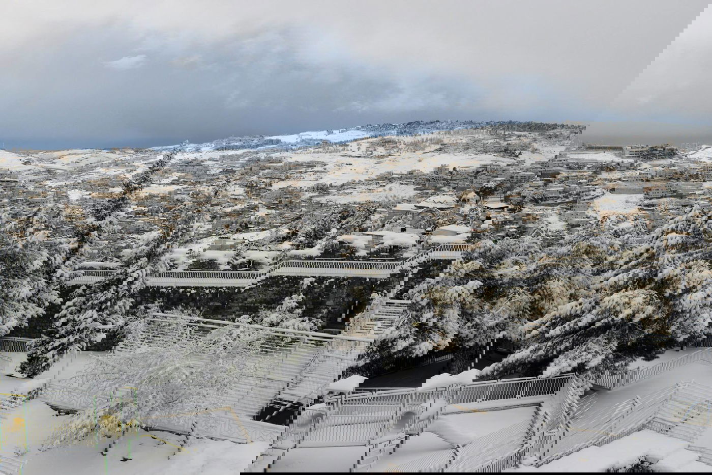 תיעוד מרהיב: צלמי לע"מ תיעדו את השלג הירושלמי