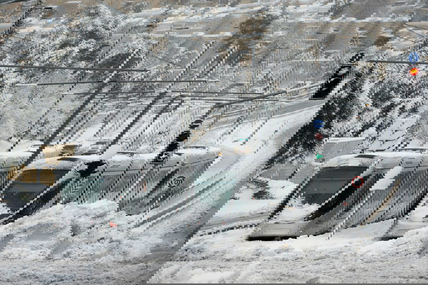 תיעוד מרהיב: צלמי לע"מ תיעדו את השלג הירושלמי