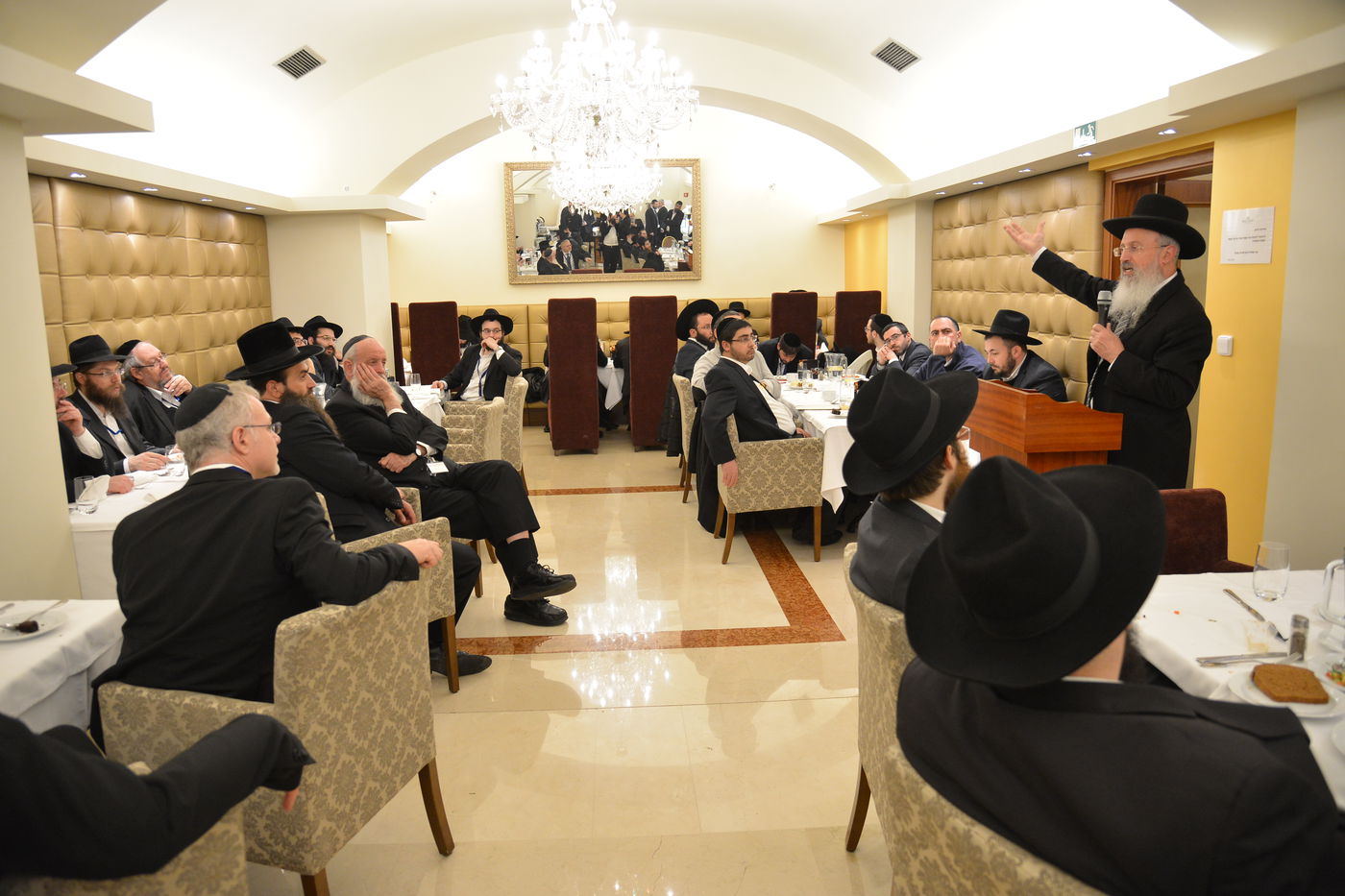 פראג: עשרות רבנים בכינוס 'מרכז רבני אירופה'