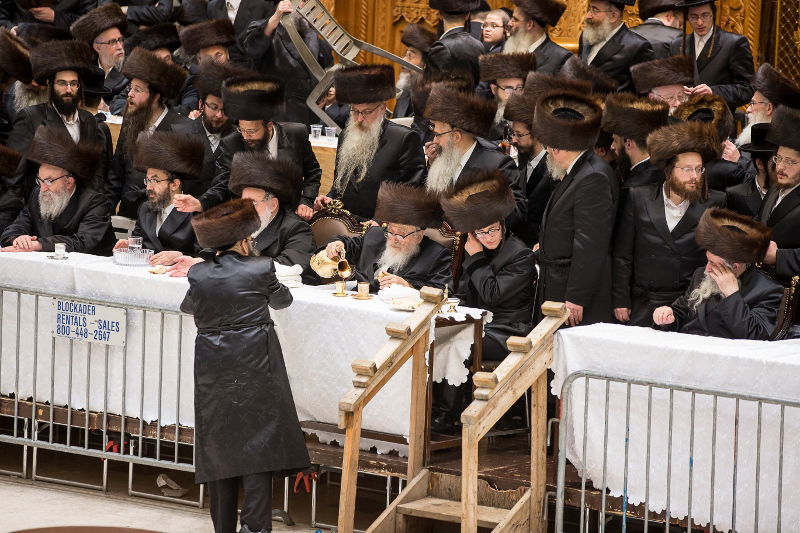 אורח בחתונה החסידית: ביל דה בלאזיו