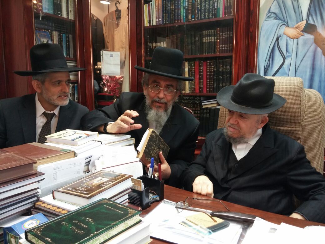 הגר"י רצבאי לצד הגר"מ מזוז ואלי ישי, הבוקר