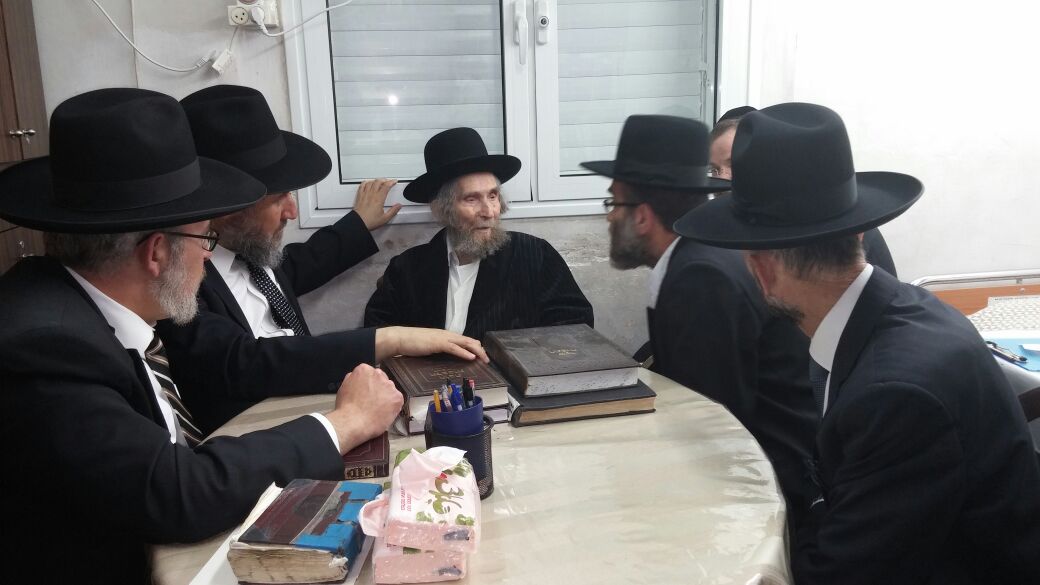 הגראי"ל הביע תקווה: שיאיר לפיד לא יצליח בבחירות