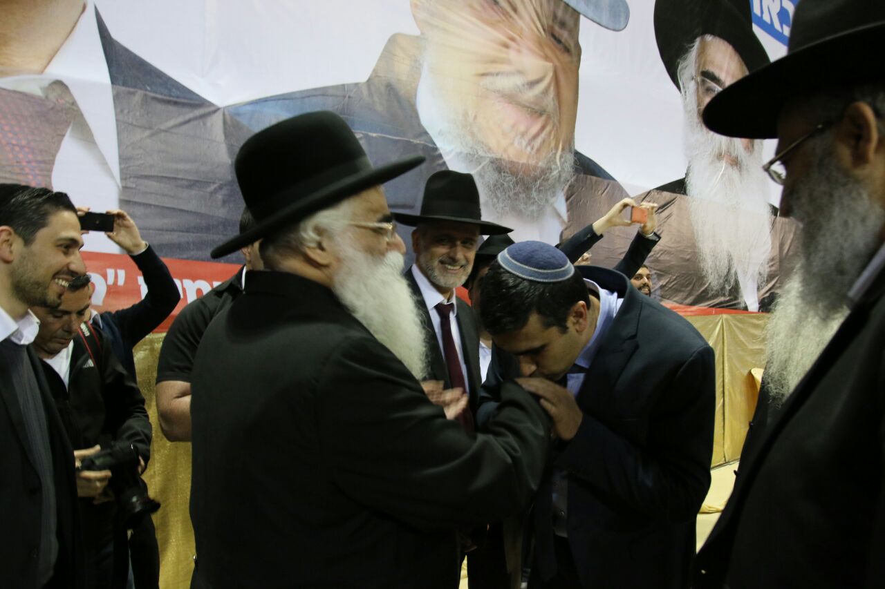 הרב אברג'ל: "מרן אמר כפו אותי, לחצו עלי, איימו עלי"