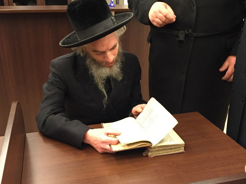אורח במוסקבה: האדמו"ר מלויצק • תיעוד