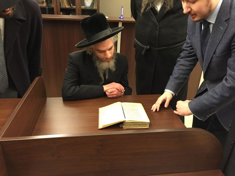 אורח במוסקבה: האדמו"ר מלויצק • תיעוד