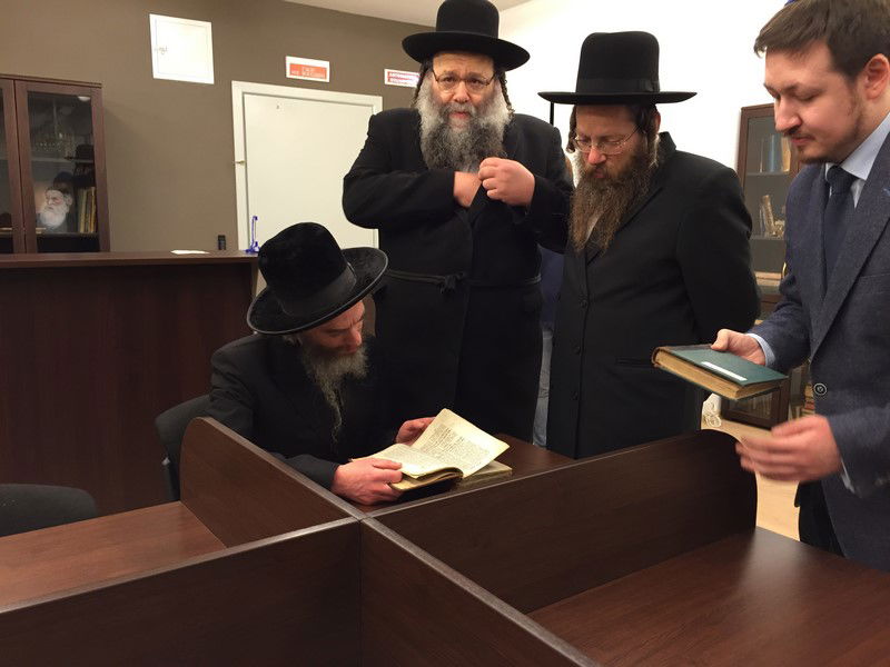 אורח במוסקבה: האדמו"ר מלויצק • תיעוד