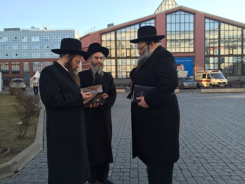 אורח במוסקבה: האדמו"ר מלויצק • תיעוד