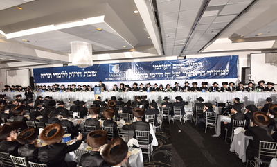 צפו: רבני ארה"ב בריקוד של תורה