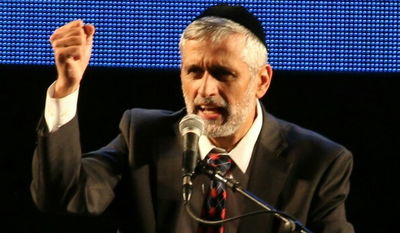 אלי ישי בכיכר רבין: "גאה לנשק מזוזות"