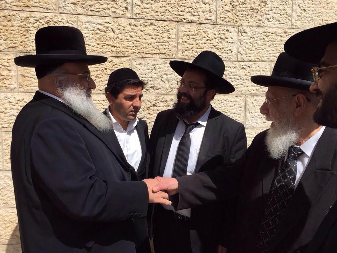 הרב שמואלי והראשל"צ הרב בקשי דורון קוראים להצביע ש"ס