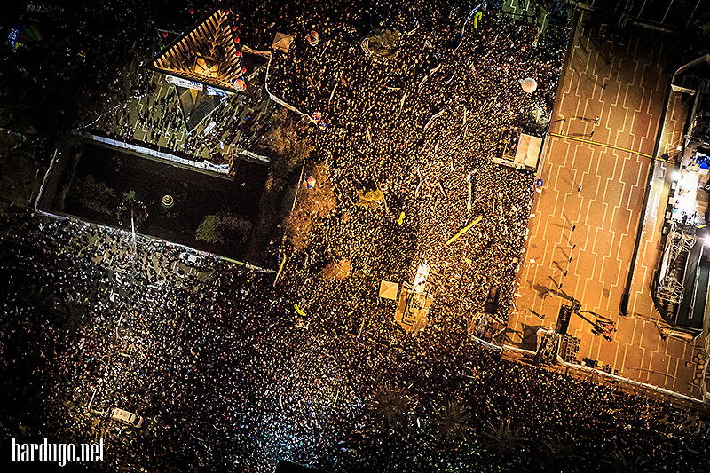 צפו: הפגנת הימין בתל אביב בתיעוד מהאוויר