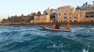 בת 50 נהרגה בהתהפכות סירה ביפו