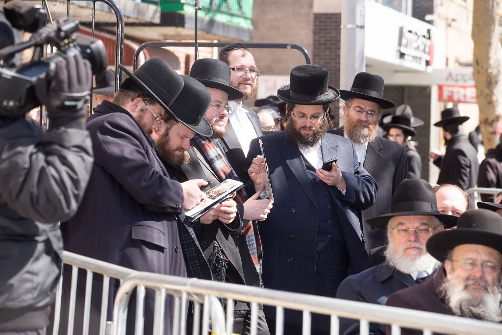 גלריה: הרבנים חנכו את מוזיאון השואה החרדי