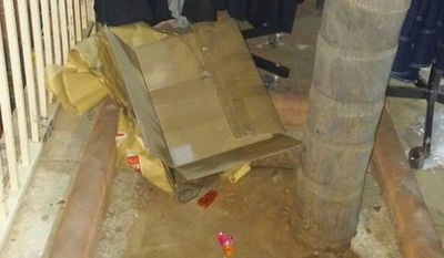 הזנחה חמורה באלעד: פעוט ישן במשך כמה ימים בתוך קרטון