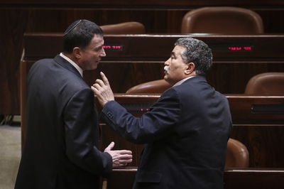 יולי אדלשטיין ועמיר פרץ