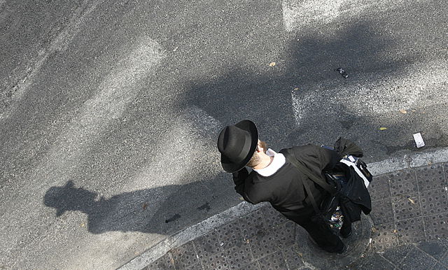 האם התקנות החדשות למעבר החציה אכן מחדשות? / עו"ד רוני פאלוך