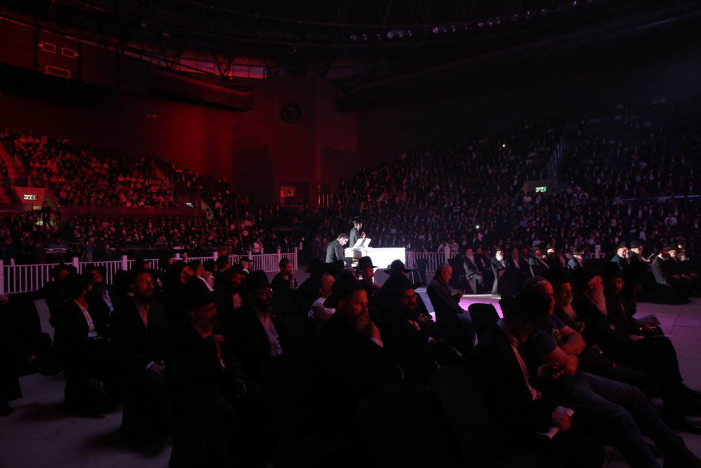 חסידי חב"ד במעמד לציון יום הולדתו של הרבי מליובאוויטש