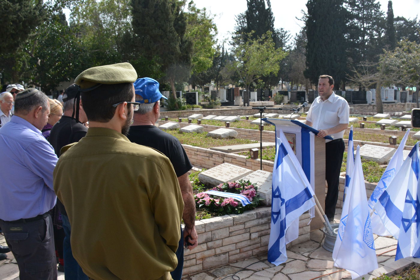 יוסי דגן באזכרה