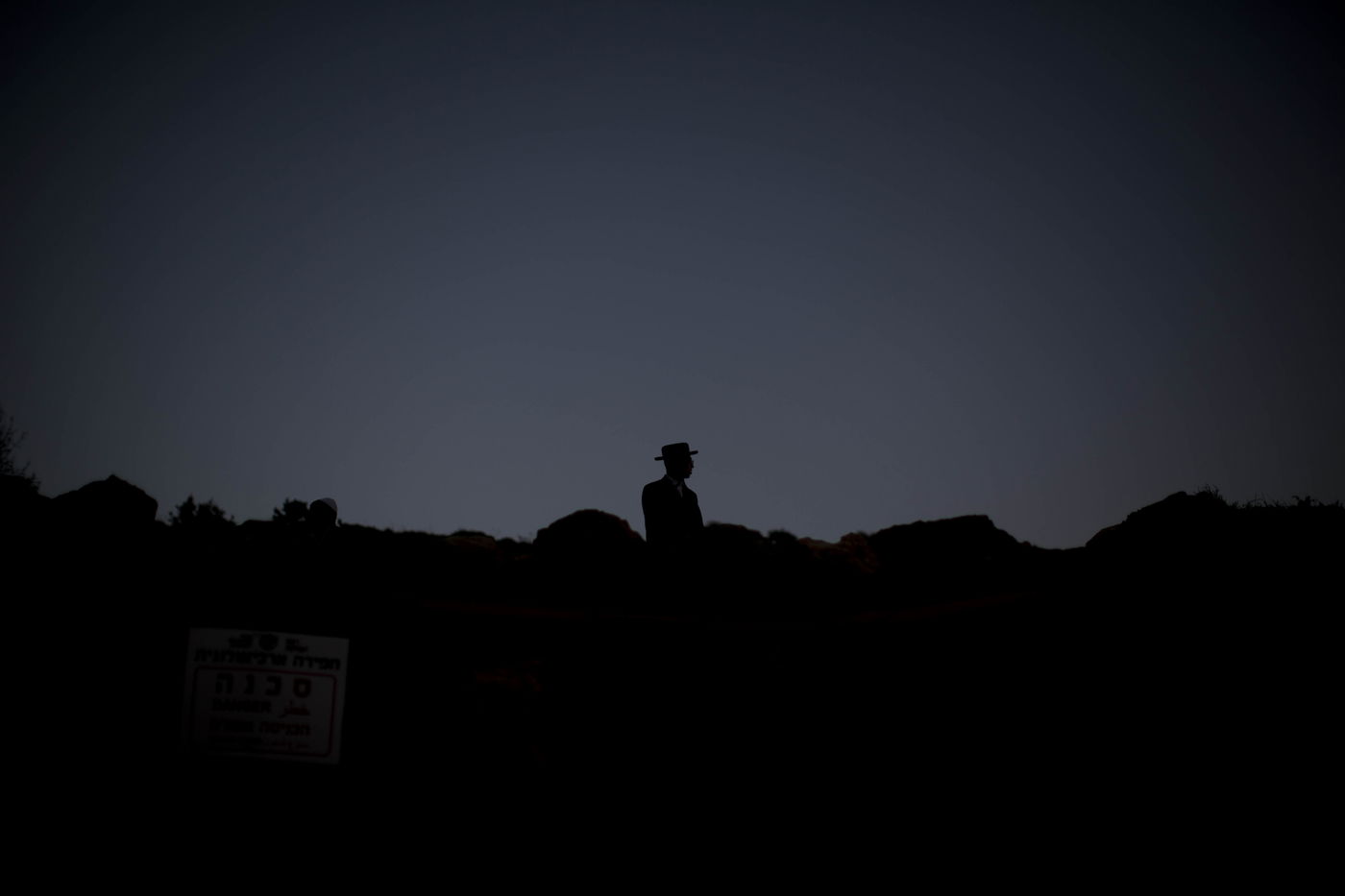 כך שואבים "מים שלנו" לאפיית מצות • גלריה