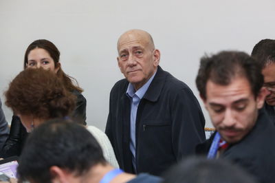 מאובטח: בשב"ס ובשב"כ נערכים לכליאת אהוד אולמרט